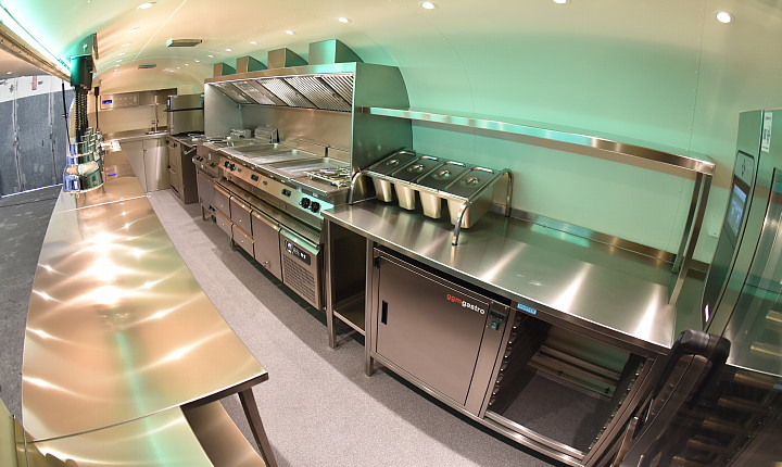 foodtruck_interior_stainless_steel_mobile_kitchen_c.jpg
