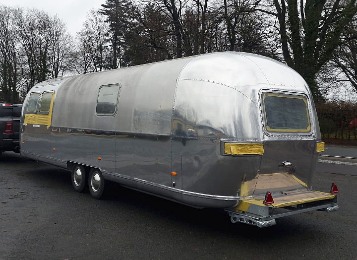 31ft_airstream_sovereign_1970s_a.jpg