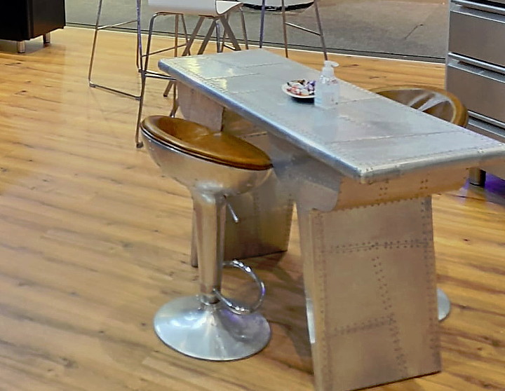riveted_furnitures_aircraft_aluminium.jpg