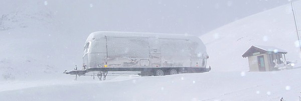 apre_ski_airstream_st_moritz_suisse.jpg