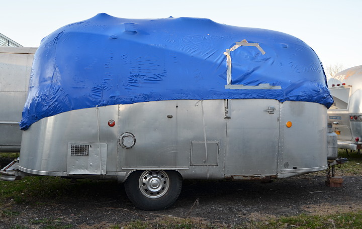 17ft_Airstream_Caravel_1968_just_arrived.jpg