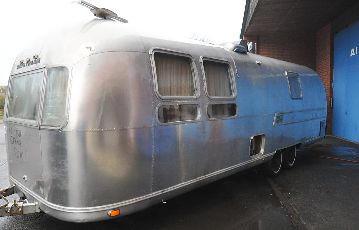 airstream_sovereign_1970s_arrival.jpg