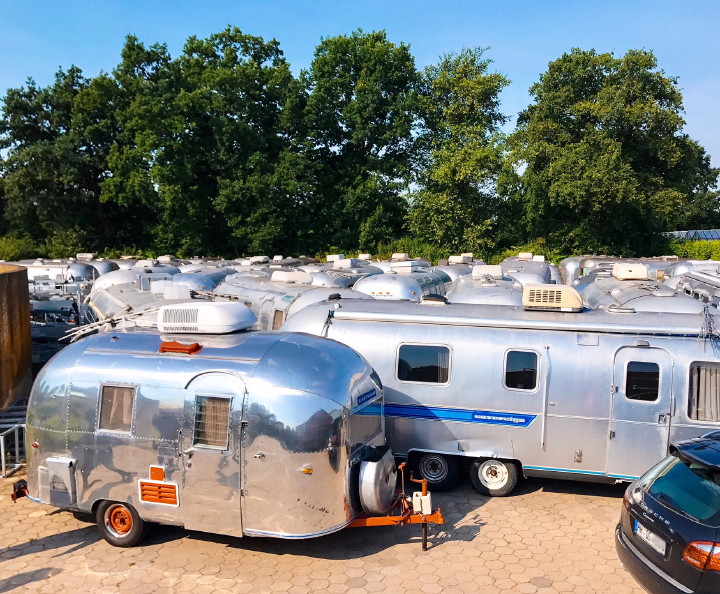 17ft_airstream_bambi2_just_arrived.jpg