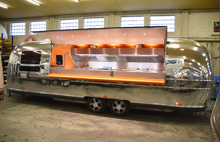 food_29_airstream_catering_panorama.jpg
